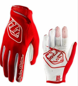 GUANTES ROJOS