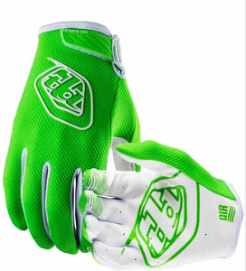 GUANTES VERDES